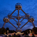 Noční Atomium